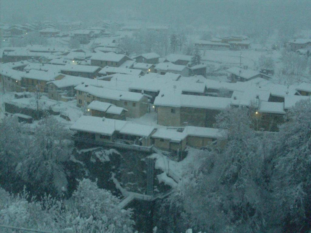 B&B Pisolo E I Persi Pien Roccasparvera Ruang foto