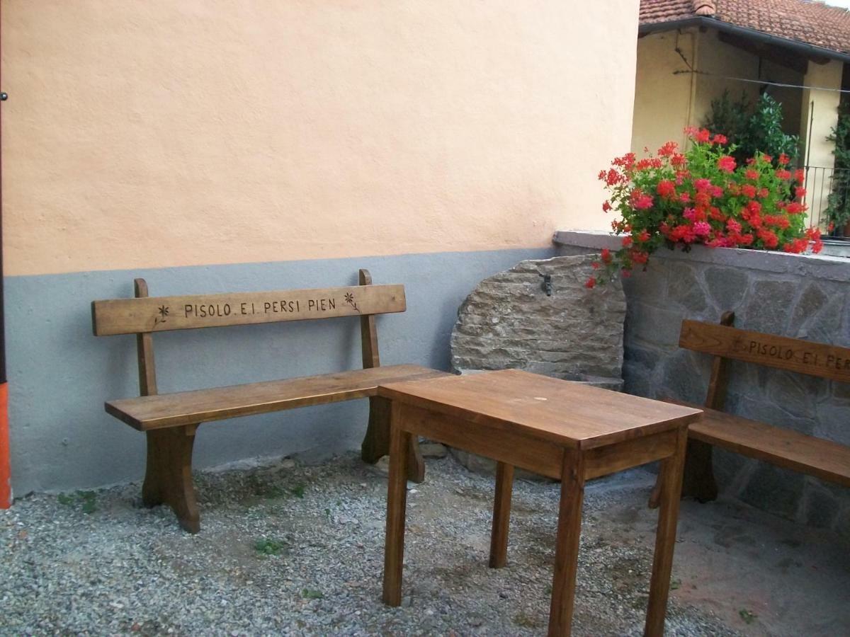 B&B Pisolo E I Persi Pien Roccasparvera Bagian luar foto